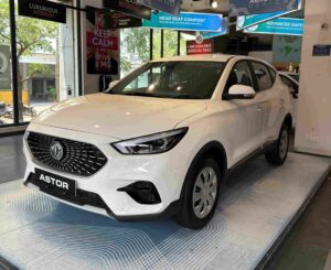 जेएसडब्ल्यू एमजी मोटर (JSW MG Motors) ने जीएसटी (GST) मुळे आपल्या ICE SUV मॉडेल्सच्या किमती कमी केल्या