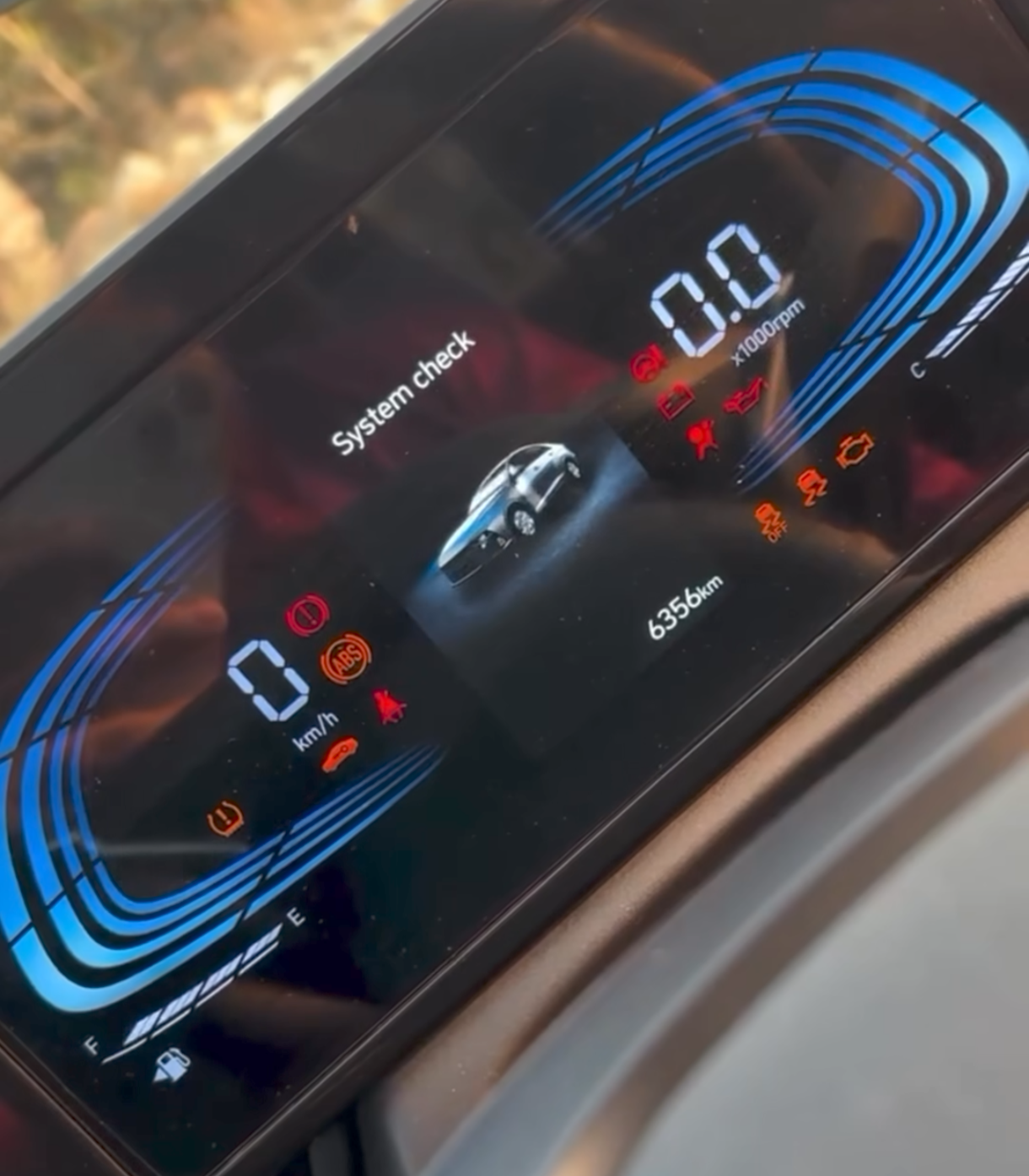 कारमधील महत्त्वाचे डॅशबोर्ड Warning Lights | अर्थ आणि उपाय