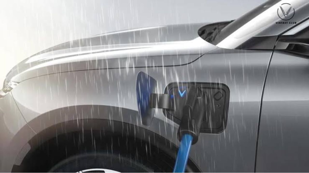 10 Monsoon EV Car Care Tips