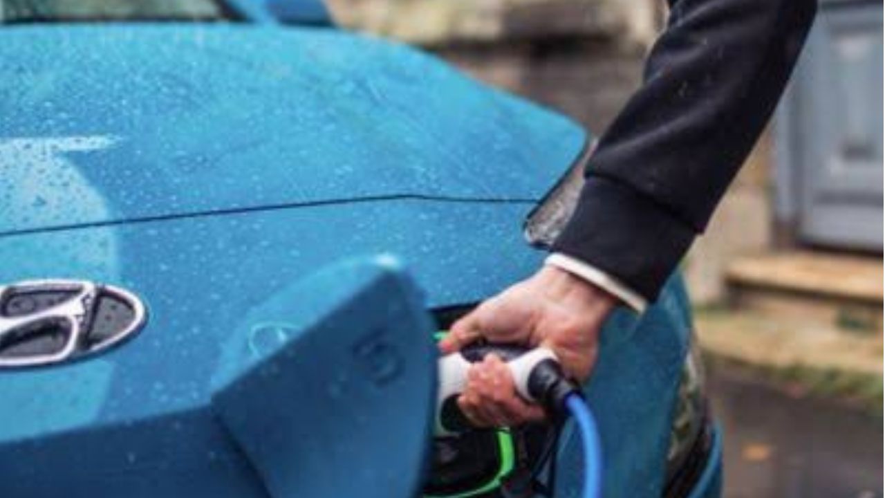 10 Monsoon EV Car Care Tips