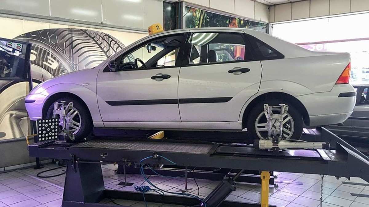 Wheel Alignment vs Wheel Balancing